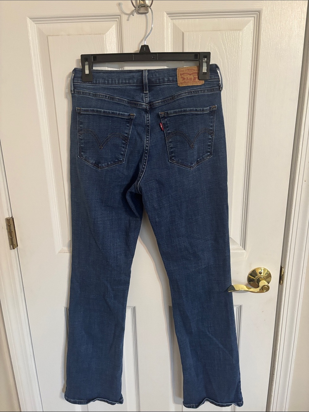 Levi's Women's  Classic Bootcut Jeans Sz 2